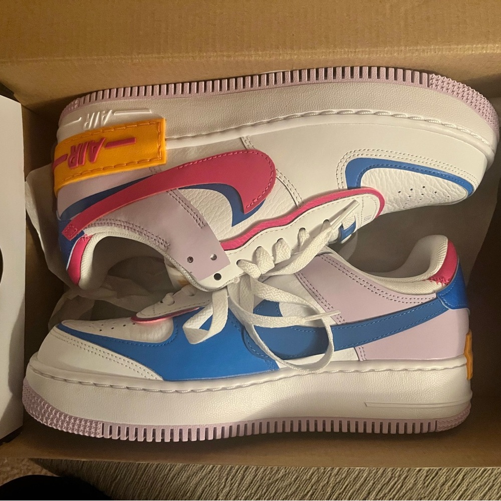 Nike AF1 Shadow 
Women’s 8